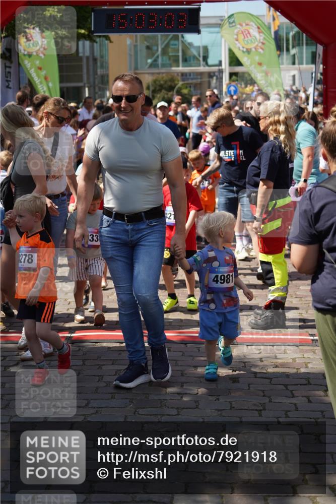 13.06.2025 - Holstenköstenlauf Felixshl http://msf.ph/oto/7921918 13.06.2025 15:03:02 Laufen  meine-sportfotos.de