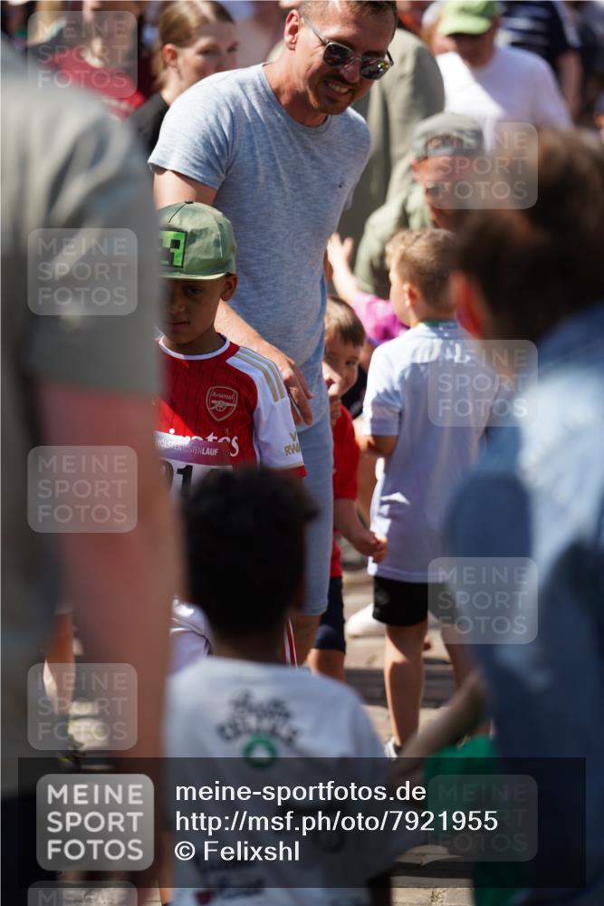 13.06.2025 - Holstenköstenlauf Felixshl http://msf.ph/oto/7921955 13.06.2025 15:03:42 Laufen  meine-sportfotos.de