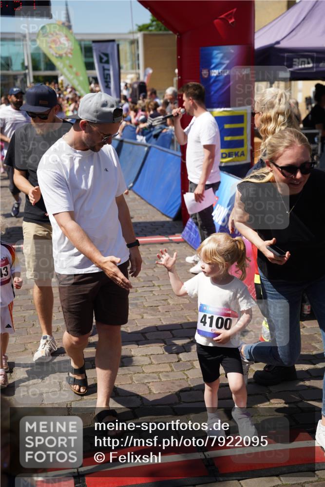 13.06.2025 - Holstenköstenlauf Felixshl http://msf.ph/oto/7922095 13.06.2025 15:10:51 Laufen  meine-sportfotos.de