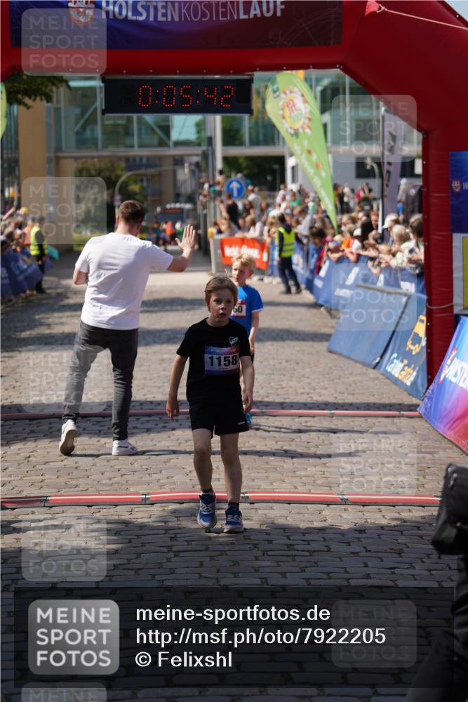 13.06.2025 - Holstenköstenlauf Felixshl http://msf.ph/oto/7922205 13.06.2025 15:35:42 Laufen 1158, 1160 meine-sportfotos.de