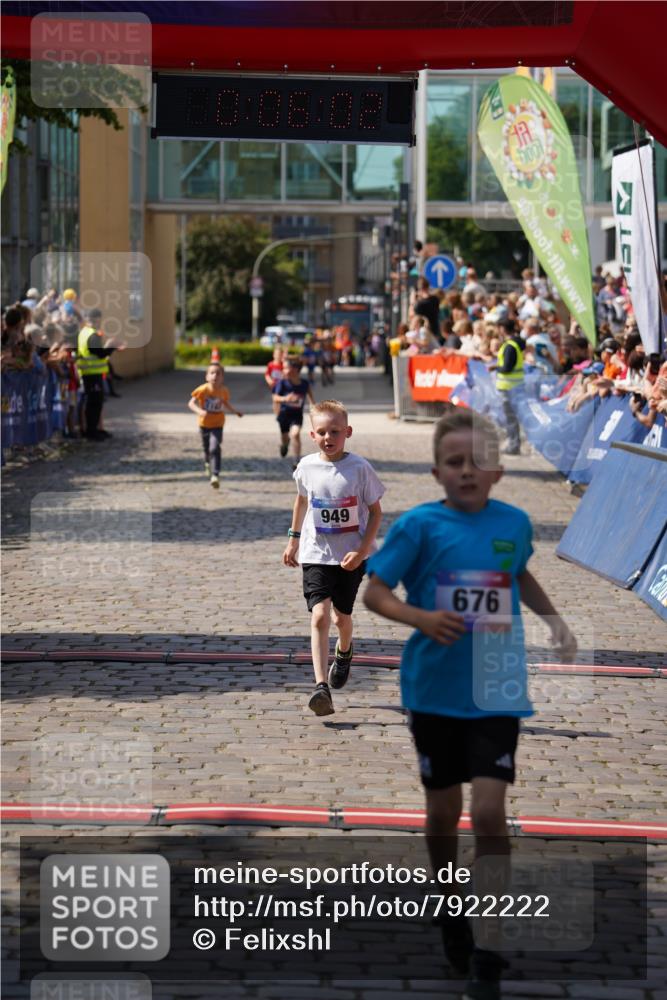 13.06.2025 - Holstenköstenlauf Felixshl http://msf.ph/oto/7922222 13.06.2025 15:36:02 Laufen 55, 676, 949, 1162, 1906 meine-sportfotos.de