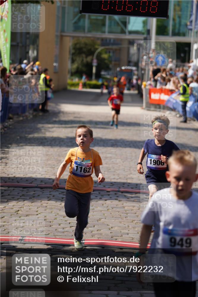 13.06.2025 - Holstenköstenlauf Felixshl http://msf.ph/oto/7922232 13.06.2025 15:36:07 Laufen 1162, 1814, 1906 meine-sportfotos.de
