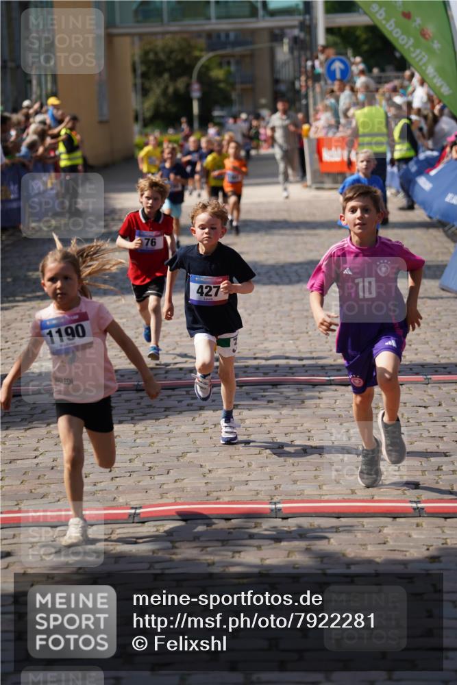 13.06.2025 - Holstenköstenlauf Felixshl http://msf.ph/oto/7922281 13.06.2025 15:36:38 Laufen 76, 282, 427, 566, 1190, 1191, 1290, 1295, 1901 meine-sportfotos.de