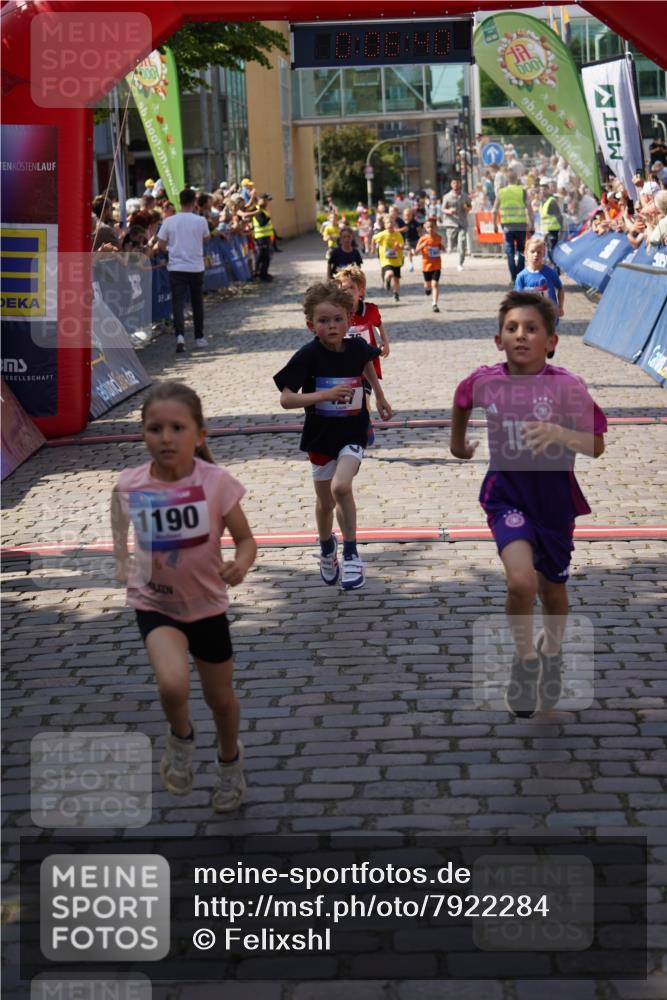 13.06.2025 - Holstenköstenlauf Felixshl http://msf.ph/oto/7922284 13.06.2025 15:36:40 Laufen 76, 418, 422, 427, 558, 566, 1190, 1191, 1290, 1292, 1295, 1901 meine-sportfotos.de