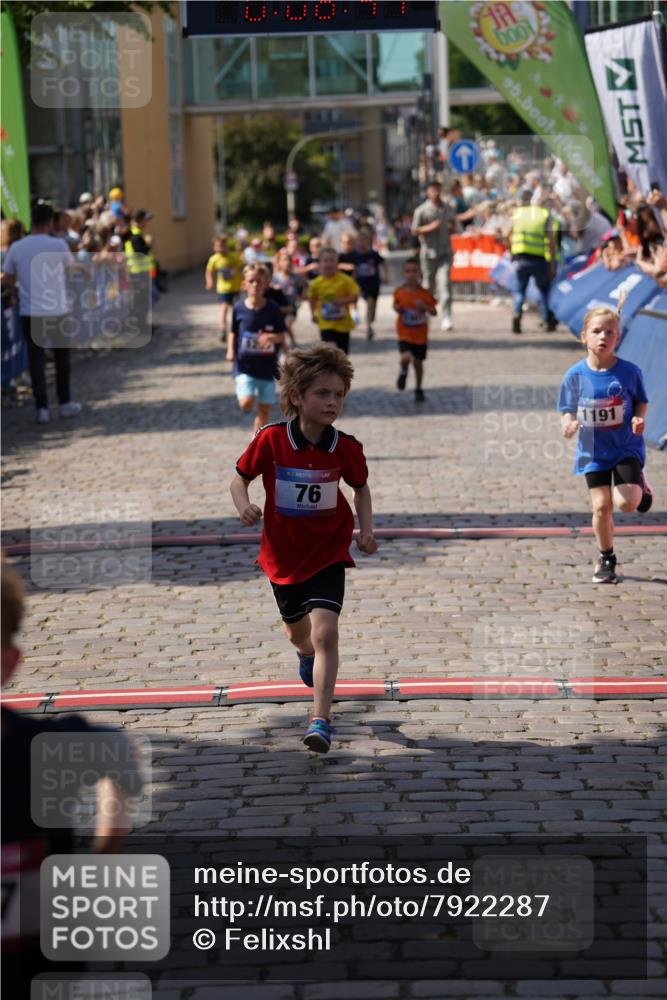 13.06.2025 - Holstenköstenlauf Felixshl http://msf.ph/oto/7922287 13.06.2025 15:36:41 Laufen 76, 284, 418, 422, 427, 558, 566, 1190, 1191, 1290, 1292, 1295, 1901 meine-sportfotos.de