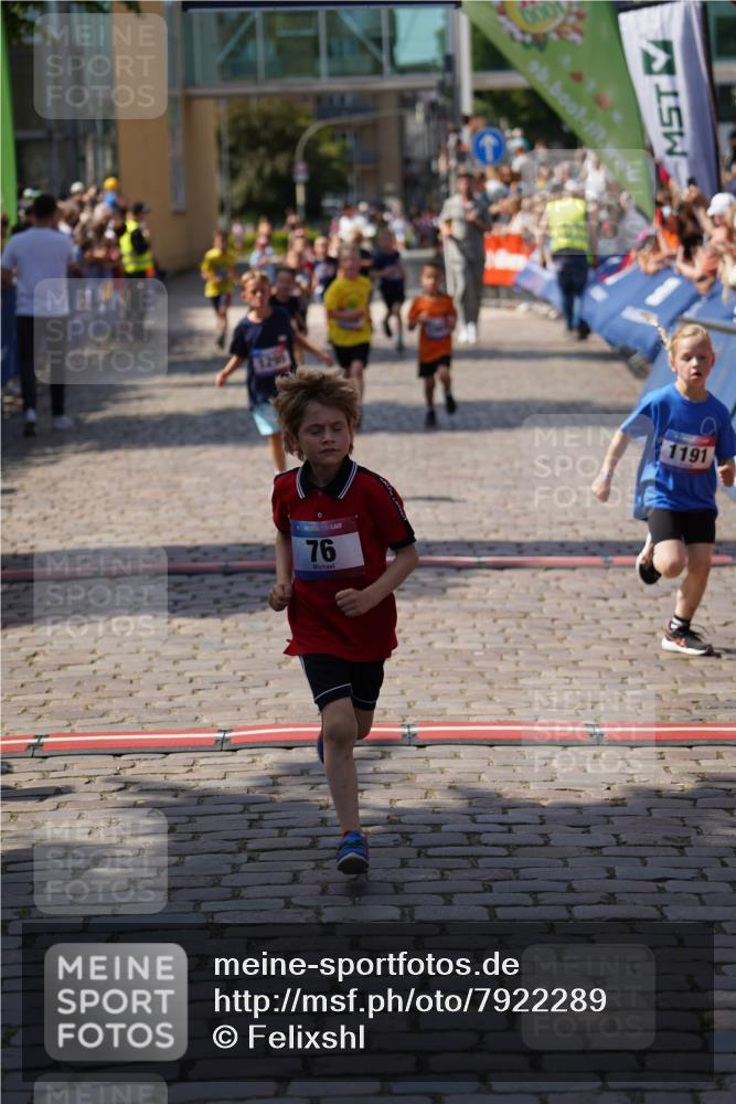 13.06.2025 - Holstenköstenlauf Felixshl http://msf.ph/oto/7922289 13.06.2025 15:36:41 Laufen 76, 284, 418, 422, 427, 558, 566, 1190, 1191, 1290, 1292, 1295, 1901 meine-sportfotos.de