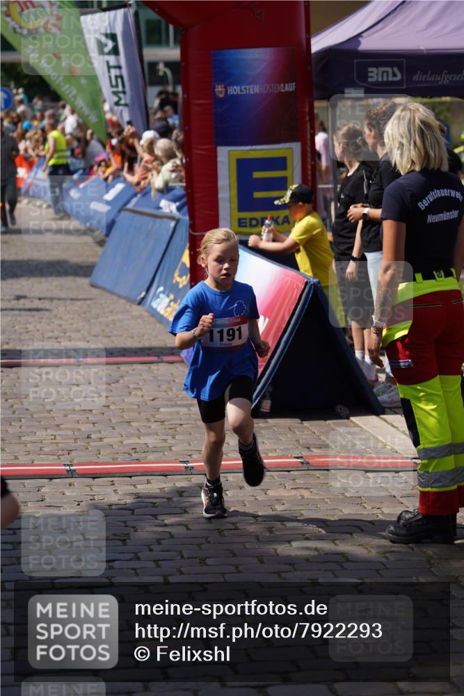 13.06.2025 - Holstenköstenlauf Felixshl http://msf.ph/oto/7922293 13.06.2025 15:36:42 Laufen 76, 284, 418, 422, 423, 427, 558, 566, 679, 943, 1191, 1290, 1292, 1295, 1901 meine-sportfotos.de
