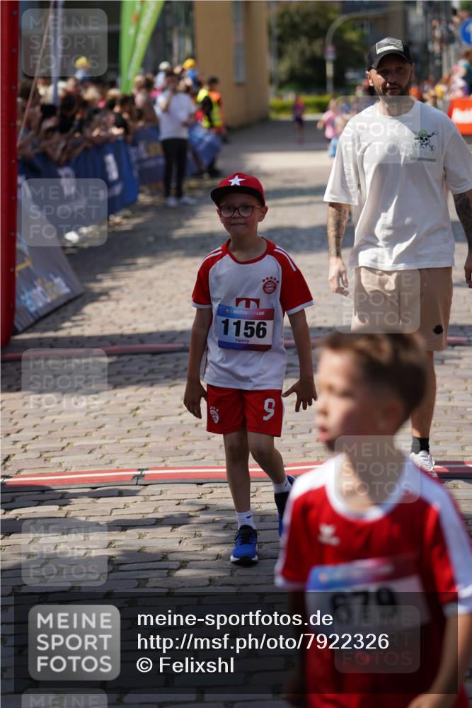 13.06.2025 - Holstenköstenlauf Felixshl http://msf.ph/oto/7922326 13.06.2025 15:36:55 Laufen 674, 830, 1156, 1379, 1439, 1911 meine-sportfotos.de