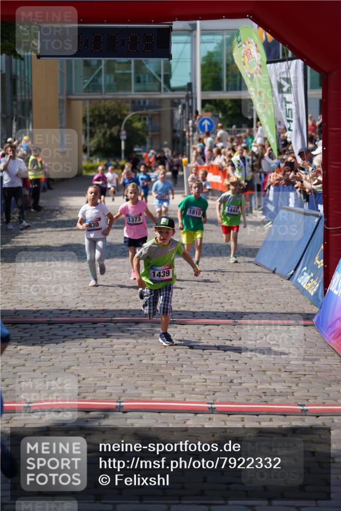 13.06.2025 - Holstenköstenlauf Felixshl http://msf.ph/oto/7922332 13.06.2025 15:37:02 Laufen 30, 59, 281, 667, 830, 1373, 1377, 1439, 1444, 1810, 1842, 1844, 1911 meine-sportfotos.de