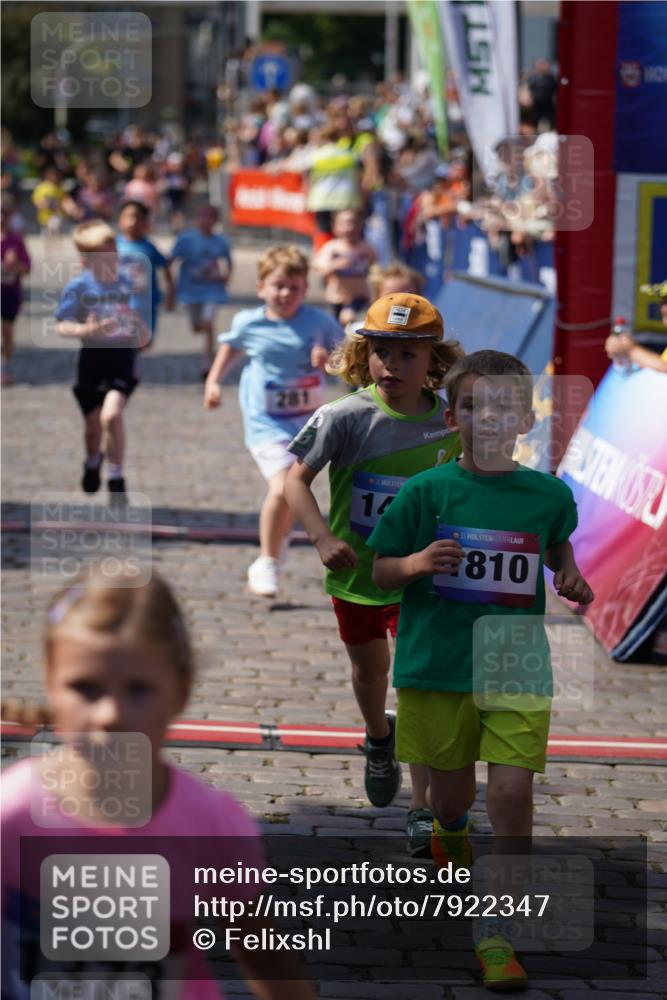 13.06.2025 - Holstenköstenlauf Felixshl http://msf.ph/oto/7922347 13.06.2025 15:37:07 Laufen 30, 59, 281, 667, 829, 830, 1373, 1377, 1410, 1444, 1810, 1842, 1844, 1845 meine-sportfotos.de