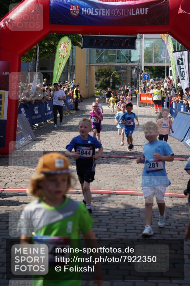 13.06.2025 - Holstenköstenlauf Felixshl http://msf.ph/oto/7922350 13.06.2025 15:37:09 Laufen 30, 59, 275, 281, 562, 667, 829, 1377, 1410, 1444, 1842, 1844, 1845 meine-sportfotos.de