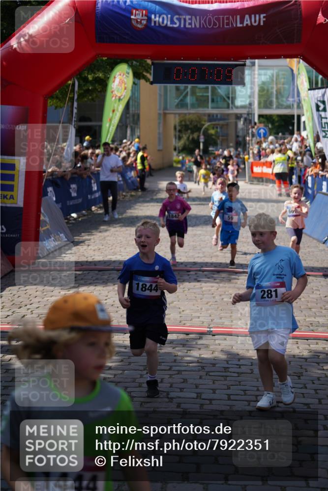 13.06.2025 - Holstenköstenlauf Felixshl http://msf.ph/oto/7922351 13.06.2025 15:37:09 Laufen 30, 59, 275, 281, 562, 667, 829, 1377, 1410, 1444, 1842, 1844, 1845 meine-sportfotos.de