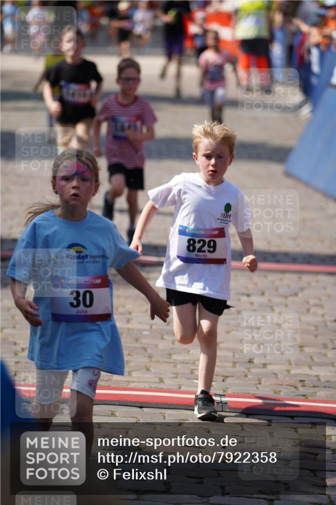 13.06.2025 - Holstenköstenlauf Felixshl http://msf.ph/oto/7922358 13.06.2025 15:37:13 Laufen 30, 59, 183, 275, 424, 562, 667, 829, 1410, 1842, 1845 meine-sportfotos.de