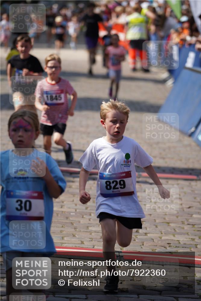13.06.2025 - Holstenköstenlauf Felixshl http://msf.ph/oto/7922360 13.06.2025 15:37:13 Laufen 30, 59, 183, 275, 424, 562, 667, 829, 1410, 1842, 1845 meine-sportfotos.de