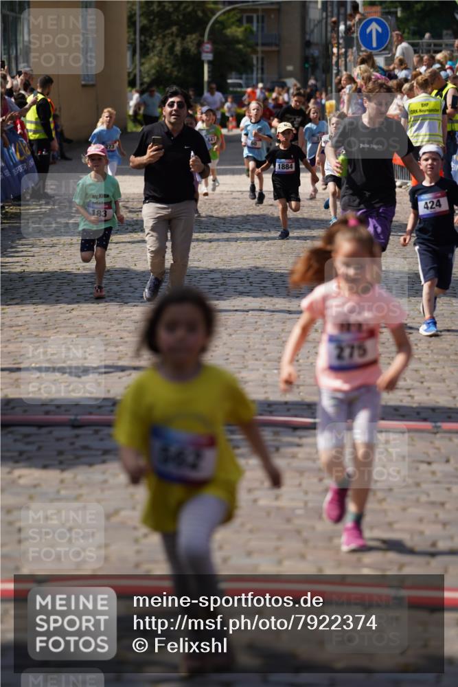13.06.2025 - Holstenköstenlauf Felixshl http://msf.ph/oto/7922374 13.06.2025 15:37:18 Laufen 31, 183, 273, 275, 424, 562, 827, 1410, 1446, 1884 meine-sportfotos.de