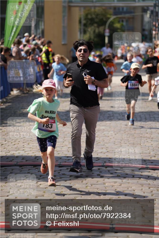 13.06.2025 - Holstenköstenlauf Felixshl http://msf.ph/oto/7922384 13.06.2025 15:37:21 Laufen 31, 60, 176, 183, 273, 275, 424, 827, 1441, 1446, 1884 meine-sportfotos.de