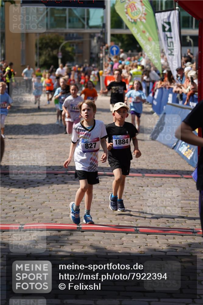 13.06.2025 - Holstenköstenlauf Felixshl http://msf.ph/oto/7922394 13.06.2025 15:37:24 Laufen 31, 60, 176, 177, 183, 273, 279, 424, 824, 827, 947, 1378, 1411, 1437, 1441, 1446, 1884 meine-sportfotos.de