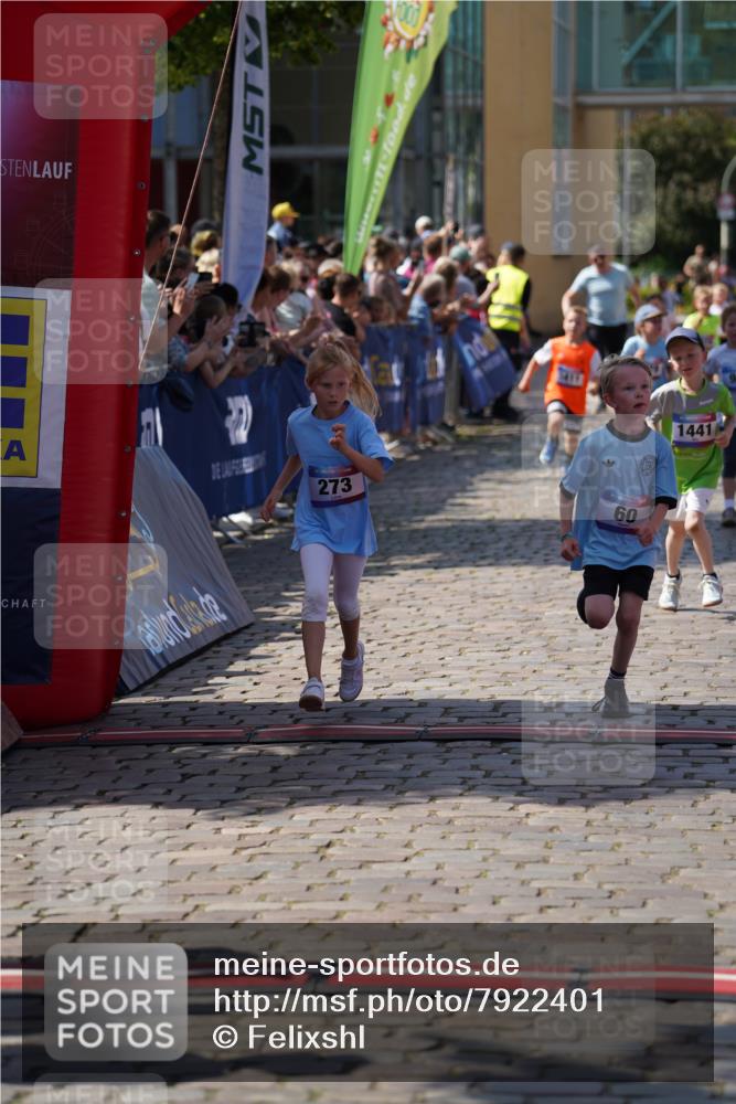 13.06.2025 - Holstenköstenlauf Felixshl http://msf.ph/oto/7922401 13.06.2025 15:37:26 Laufen 31, 44, 60, 176, 177, 273, 279, 824, 827, 947, 1378, 1411, 1437, 1441, 1446, 1447, 1863, 1884 meine-sportfotos.de