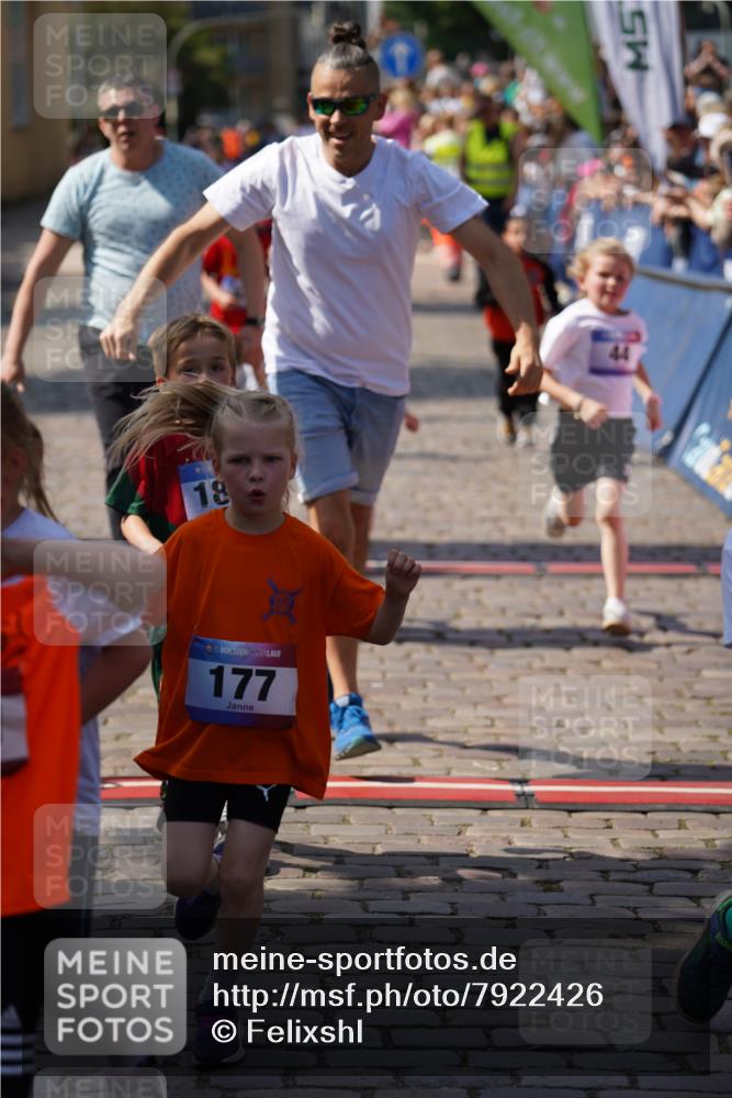 13.06.2025 - Holstenköstenlauf Felixshl http://msf.ph/oto/7922426 13.06.2025 15:37:34 Laufen 44, 67, 84, 177, 279, 286, 824, 946, 947, 1199, 1378, 1411, 1437, 1447, 1801, 1863 meine-sportfotos.de