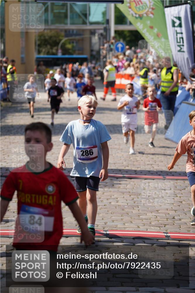 13.06.2025 - Holstenköstenlauf Felixshl http://msf.ph/oto/7922435 13.06.2025 15:37:39 Laufen 67, 84, 286, 825, 831, 945, 946, 1161, 1199, 1414, 1801 meine-sportfotos.de