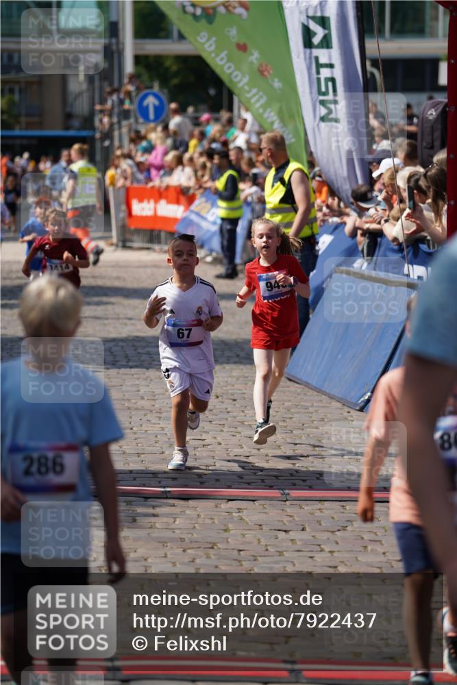 13.06.2025 - Holstenköstenlauf Felixshl http://msf.ph/oto/7922437 13.06.2025 15:37:40 Laufen 67, 84, 286, 825, 831, 945, 946, 1161, 1199, 1376, 1414, 1801 meine-sportfotos.de