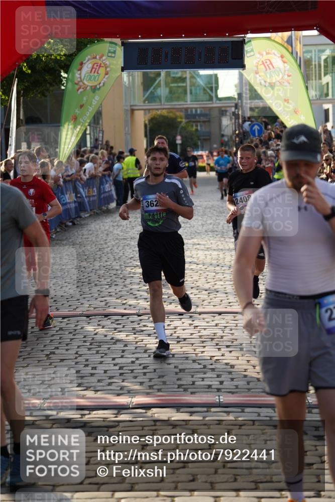 13.06.2025 - Holstenköstenlauf Felixshl http://msf.ph/oto/7922441 13.06.2025 19:48:54 Laufen 2282, 2408, 2669, 2685, 2786, 3622 meine-sportfotos.de