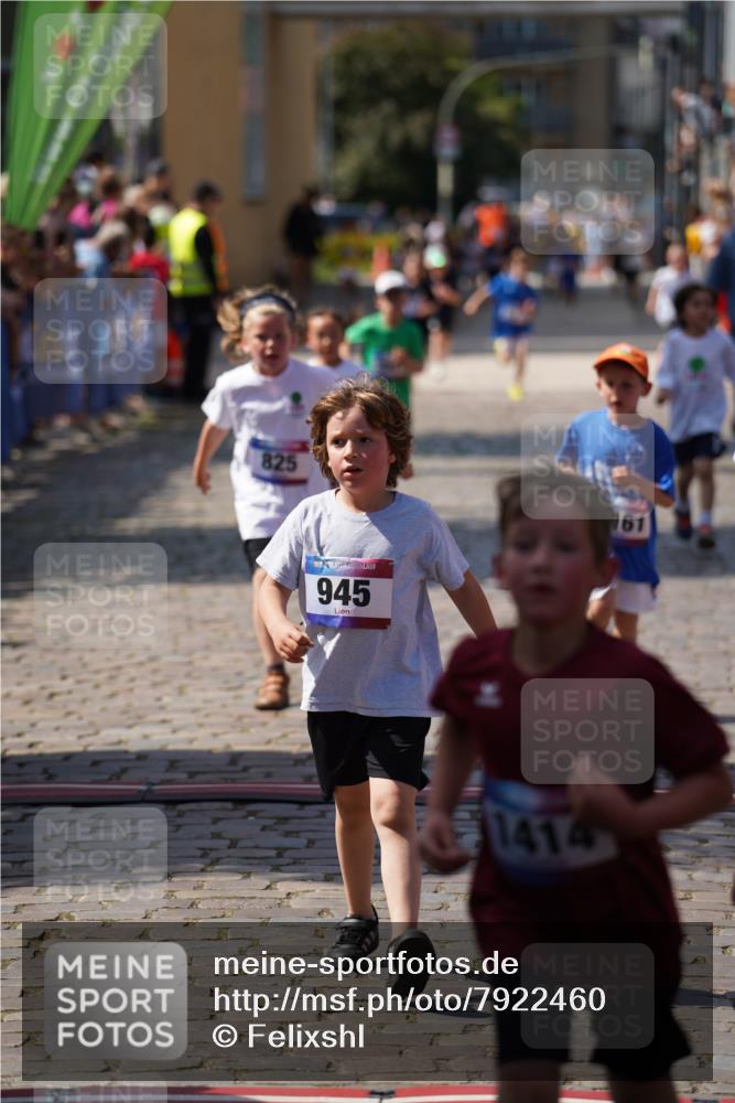 13.06.2025 - Holstenköstenlauf Felixshl http://msf.ph/oto/7922460 13.06.2025 15:37:45 Laufen 67, 825, 831, 833, 945, 946, 1161, 1376, 1414, 1941 meine-sportfotos.de