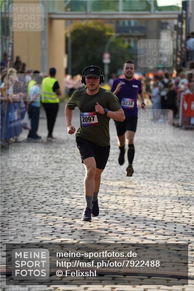 13.06.2025 - Holstenköstenlauf Felixshl http://msf.ph/oto/7922488 13.06.2025 19:49:06 Laufen 2062, 2097, 2259, 3238 meine-sportfotos.de