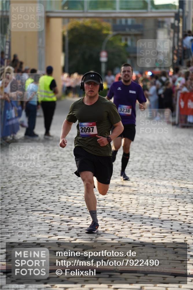 13.06.2025 - Holstenköstenlauf Felixshl http://msf.ph/oto/7922490 13.06.2025 19:49:07 Laufen 2062, 2097, 2259, 3238 meine-sportfotos.de