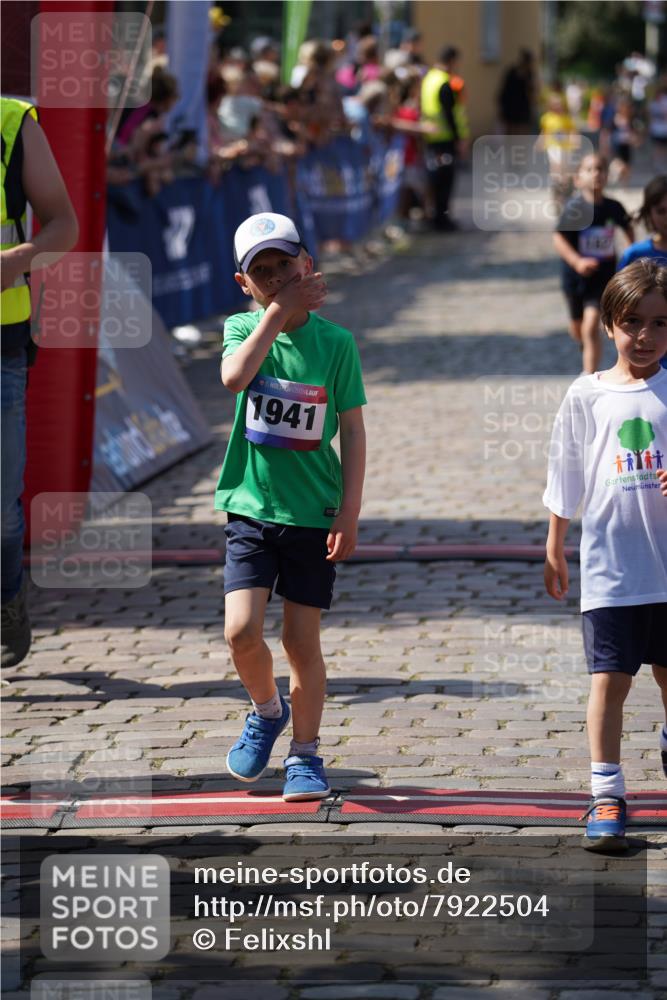13.06.2025 - Holstenköstenlauf Felixshl http://msf.ph/oto/7922504 13.06.2025 15:37:53 Laufen 3, 39, 428, 833, 942, 1827, 1941 meine-sportfotos.de