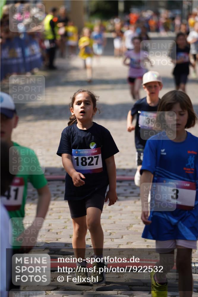 13.06.2025 - Holstenköstenlauf Felixshl http://msf.ph/oto/7922532 13.06.2025 15:37:58 Laufen 3, 39, 42, 426, 428, 429, 572, 942, 1198, 1827, 1855 meine-sportfotos.de