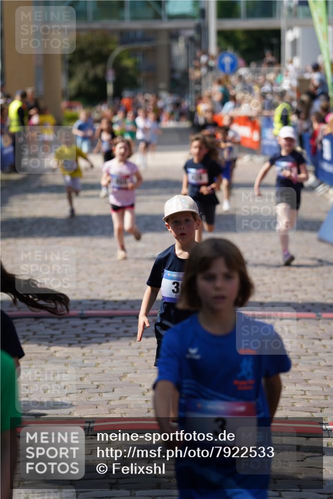 13.06.2025 - Holstenköstenlauf Felixshl http://msf.ph/oto/7922533 13.06.2025 15:38:00 Laufen 39, 42, 426, 428, 429, 572, 675, 1198, 1827, 1855 meine-sportfotos.de