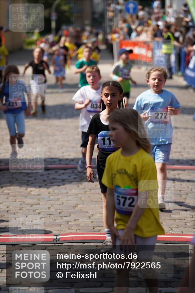 13.06.2025 - Holstenköstenlauf Felixshl http://msf.ph/oto/7922565 13.06.2025 15:38:10 Laufen 36, 42, 272, 417, 421, 564, 675, 834, 1198, 1380, 1440, 1825, 1894 meine-sportfotos.de
