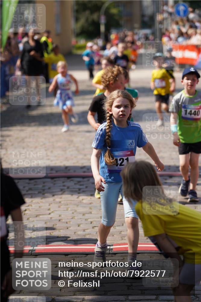 13.06.2025 - Holstenköstenlauf Felixshl http://msf.ph/oto/7922577 13.06.2025 15:38:13 Laufen 36, 272, 417, 419, 421, 560, 564, 834, 1380, 1440, 1825, 1894 meine-sportfotos.de