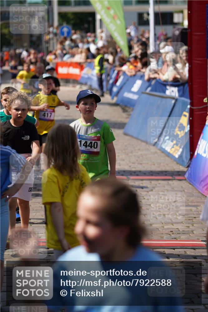 13.06.2025 - Holstenköstenlauf Felixshl http://msf.ph/oto/7922588 13.06.2025 15:38:16 Laufen 32, 36, 178, 283, 417, 419, 560, 564, 670, 819, 1380, 1440, 1825, 1894 meine-sportfotos.de