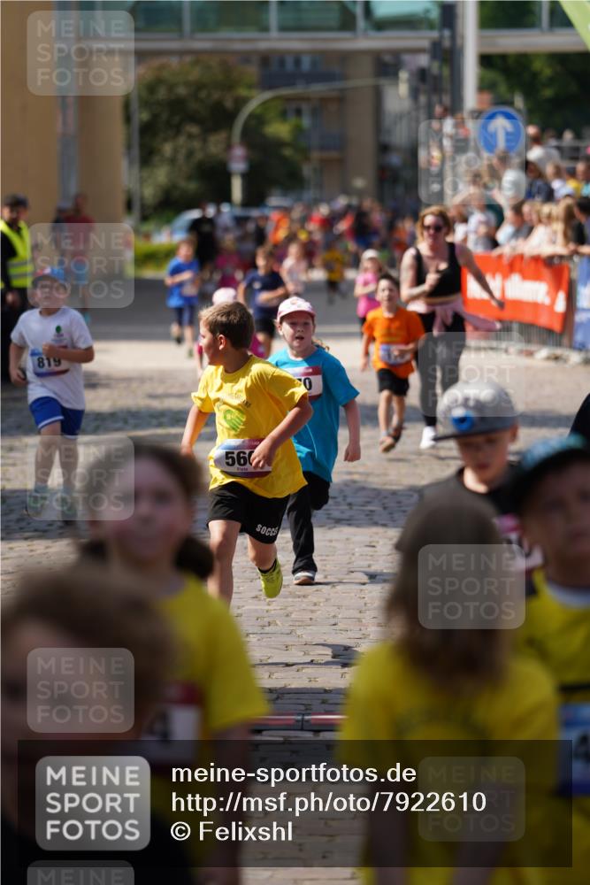 13.06.2025 - Holstenköstenlauf Felixshl http://msf.ph/oto/7922610 13.06.2025 15:38:20 Laufen 32, 178, 283, 419, 560, 670, 819, 1380, 1825 meine-sportfotos.de