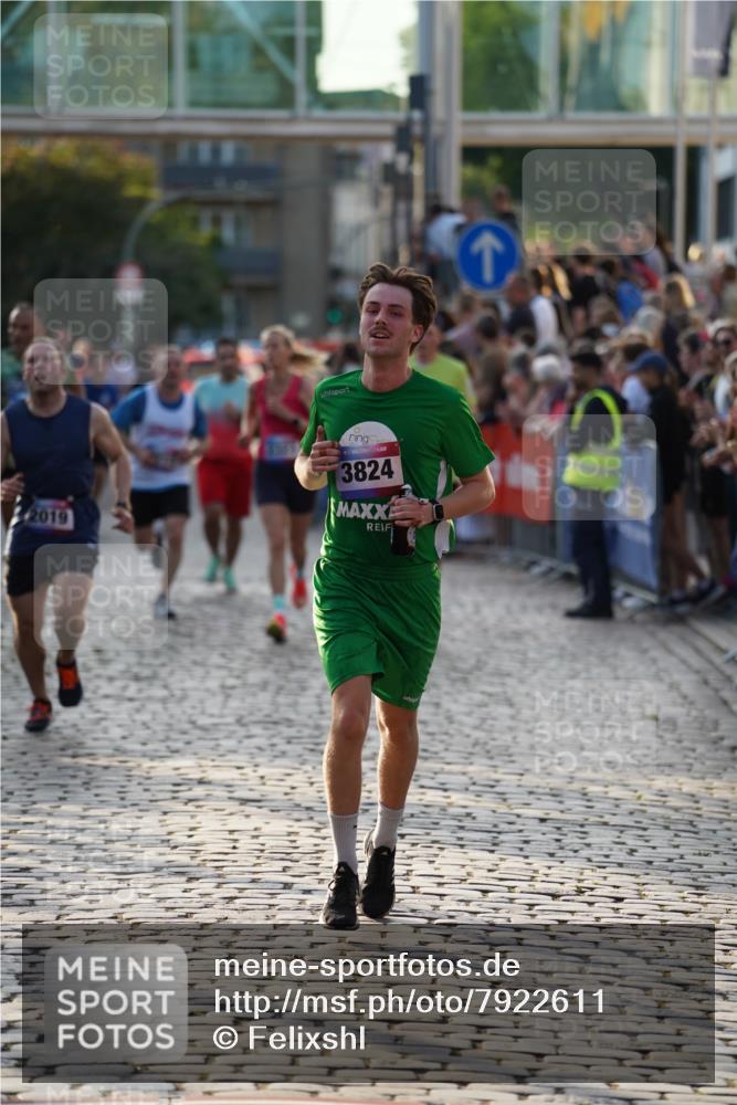 13.06.2025 - Holstenköstenlauf Felixshl http://msf.ph/oto/7922611 13.06.2025 19:49:39 Laufen 2019, 2197, 2309, 2323, 2799, 3029, 3212, 3229, 3824 meine-sportfotos.de