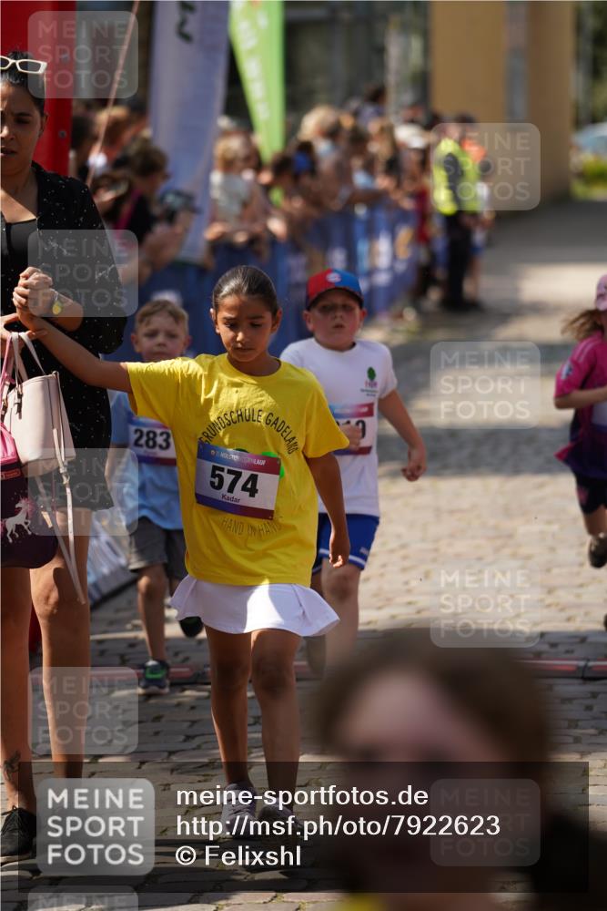 13.06.2025 - Holstenköstenlauf Felixshl http://msf.ph/oto/7922623 13.06.2025 15:38:23 Laufen 32, 178, 283, 419, 560, 670, 819, 1872 meine-sportfotos.de