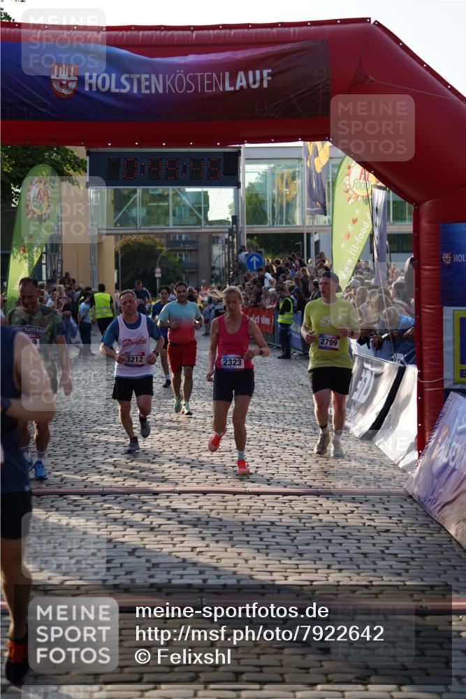 13.06.2025 - Holstenköstenlauf Felixshl http://msf.ph/oto/7922642 13.06.2025 19:49:45 Laufen 2019, 2165, 2197, 2309, 2323, 2569, 2799, 3029, 3212 meine-sportfotos.de