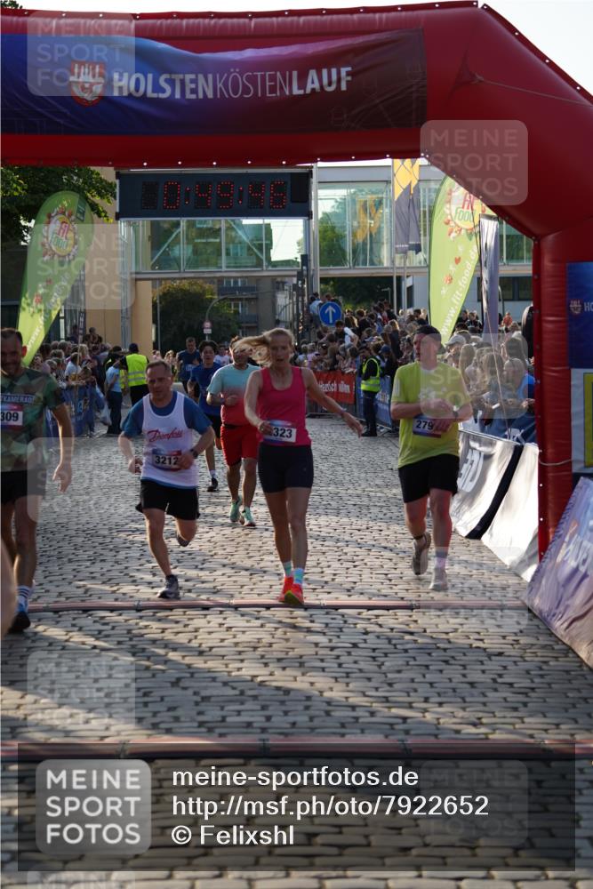 13.06.2025 - Holstenköstenlauf Felixshl http://msf.ph/oto/7922652 13.06.2025 19:49:45 Laufen 2019, 2165, 2197, 2309, 2323, 2569, 2799, 3029, 3212 meine-sportfotos.de