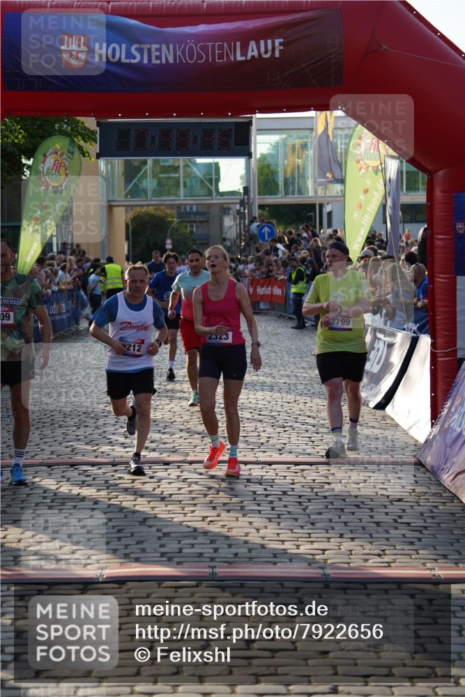 13.06.2025 - Holstenköstenlauf Felixshl http://msf.ph/oto/7922656 13.06.2025 19:49:46 Laufen 2019, 2165, 2197, 2309, 2323, 2569, 2799, 3029, 3050, 3212 meine-sportfotos.de