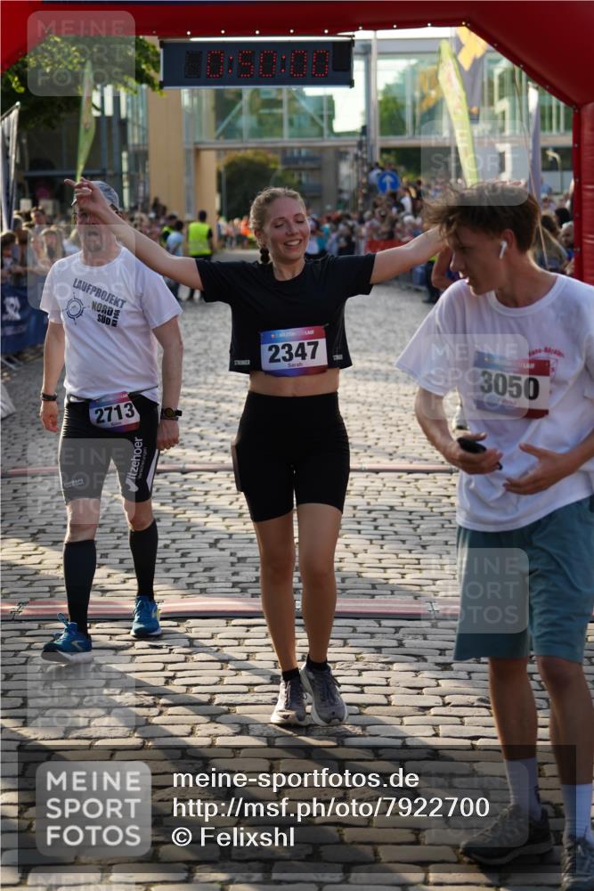 13.06.2025 - Holstenköstenlauf Felixshl http://msf.ph/oto/7922700 13.06.2025 19:49:59 Laufen 2215, 2347, 2415, 2713, 2810, 3049 meine-sportfotos.de