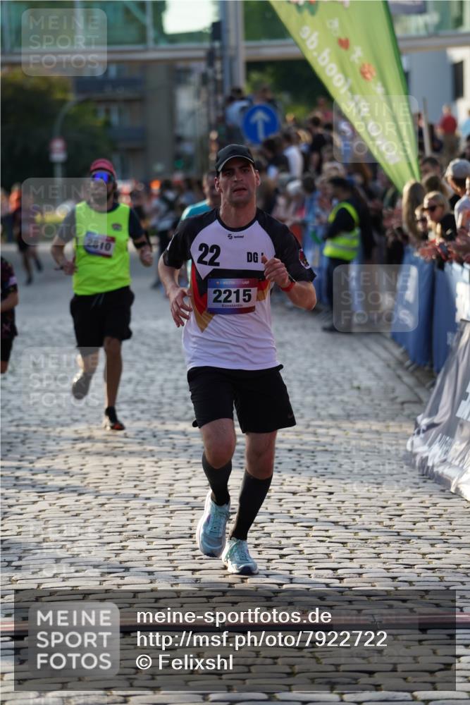 13.06.2025 - Holstenköstenlauf Felixshl http://msf.ph/oto/7922722 13.06.2025 19:50:04 Laufen 2015, 2215, 2810 meine-sportfotos.de
