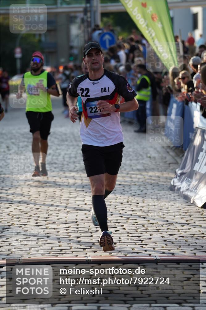 13.06.2025 - Holstenköstenlauf Felixshl http://msf.ph/oto/7922724 13.06.2025 19:50:05 Laufen 2015, 2215, 2545, 2810, 2845 meine-sportfotos.de