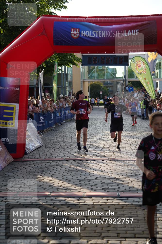 13.06.2025 - Holstenköstenlauf Felixshl http://msf.ph/oto/7922757 13.06.2025 19:50:12 Laufen 2015, 2024, 2545, 2823, 2845 meine-sportfotos.de