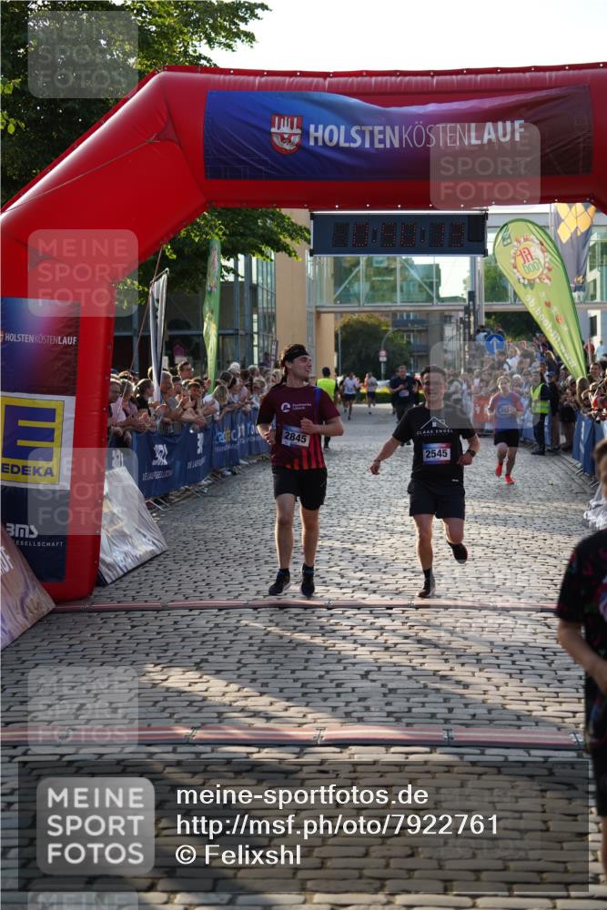 13.06.2025 - Holstenköstenlauf Felixshl http://msf.ph/oto/7922761 13.06.2025 19:50:13 Laufen 2024, 2545, 2823, 2845, 3115 meine-sportfotos.de