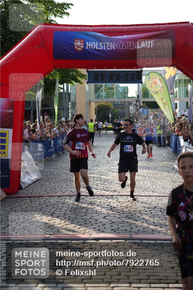 13.06.2025 - Holstenköstenlauf Felixshl http://msf.ph/oto/7922765 13.06.2025 19:50:13 Laufen 2024, 2545, 2823, 2845, 3115 meine-sportfotos.de
