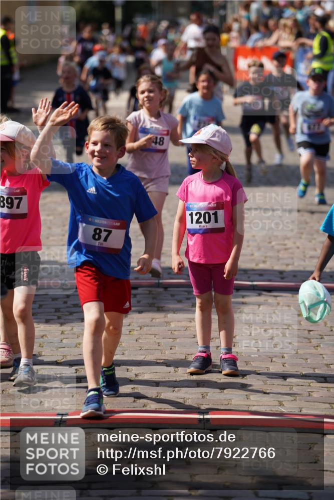 13.06.2025 - Holstenköstenlauf Felixshl http://msf.ph/oto/7922766 13.06.2025 15:38:54 Laufen 87, 101, 271, 274, 425, 431, 565, 673, 677, 678, 832, 948, 950, 1289, 1846, 1897 meine-sportfotos.de
