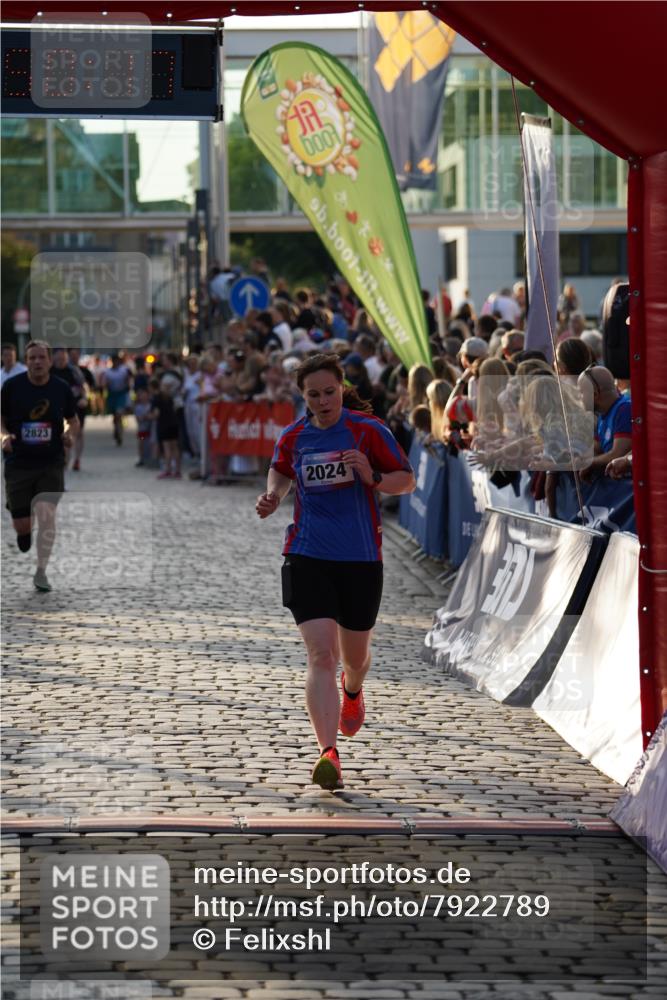 13.06.2025 - Holstenköstenlauf Felixshl http://msf.ph/oto/7922789 13.06.2025 19:50:16 Laufen 2024, 2545, 2823, 2845, 3115 meine-sportfotos.de