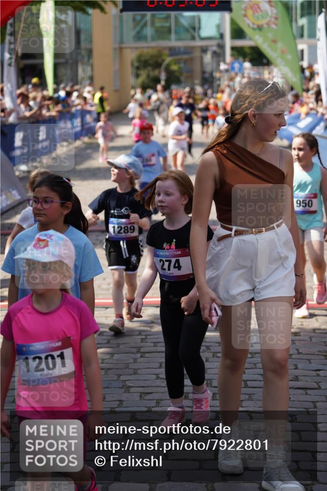 13.06.2025 - Holstenköstenlauf Felixshl http://msf.ph/oto/7922801 13.06.2025 15:39:03 Laufen 86, 185, 186, 280, 561, 671, 822, 823, 832, 950, 1289, 1852, 1877 meine-sportfotos.de